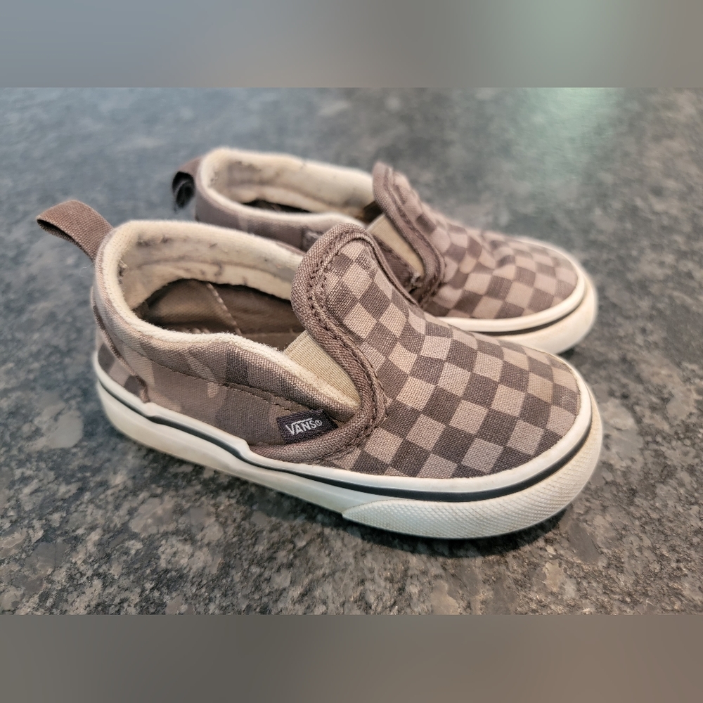 Toddler Vans slip on 7c or 7 child